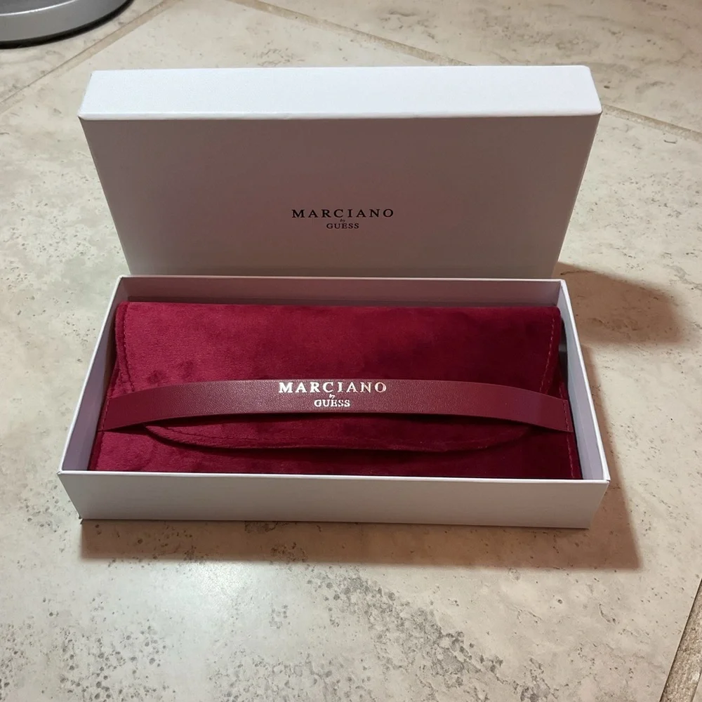 NIB Guest jeweled sunglasses, “Marciano“ black frames, velvet case